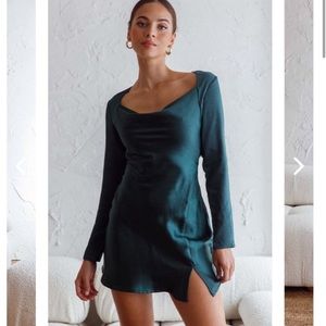 Selfie Leslie Champs Elysees long sleeve open back mini dress